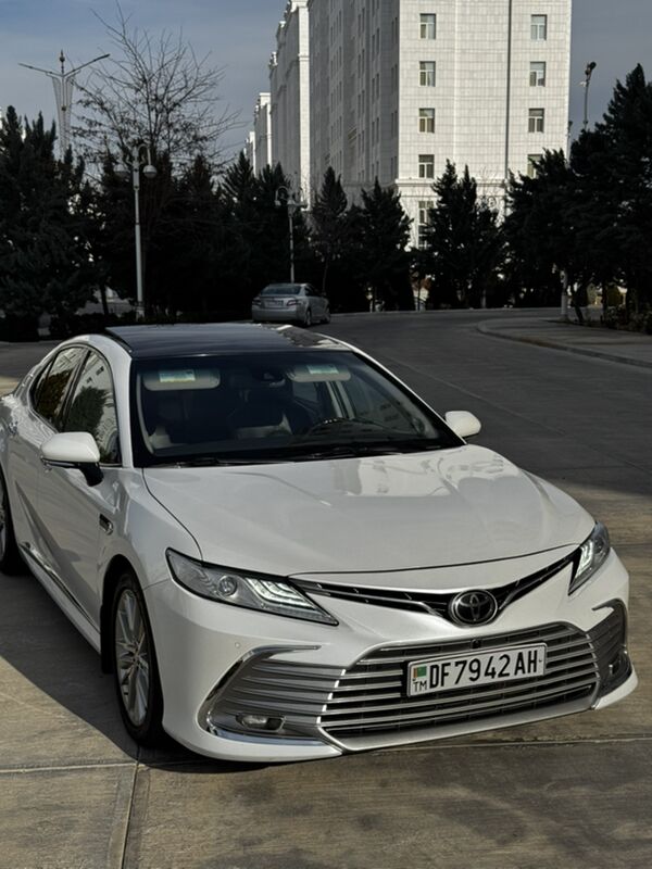 Toyota Camry 2018 - 375 000 TMT - Aşgabat - img 3