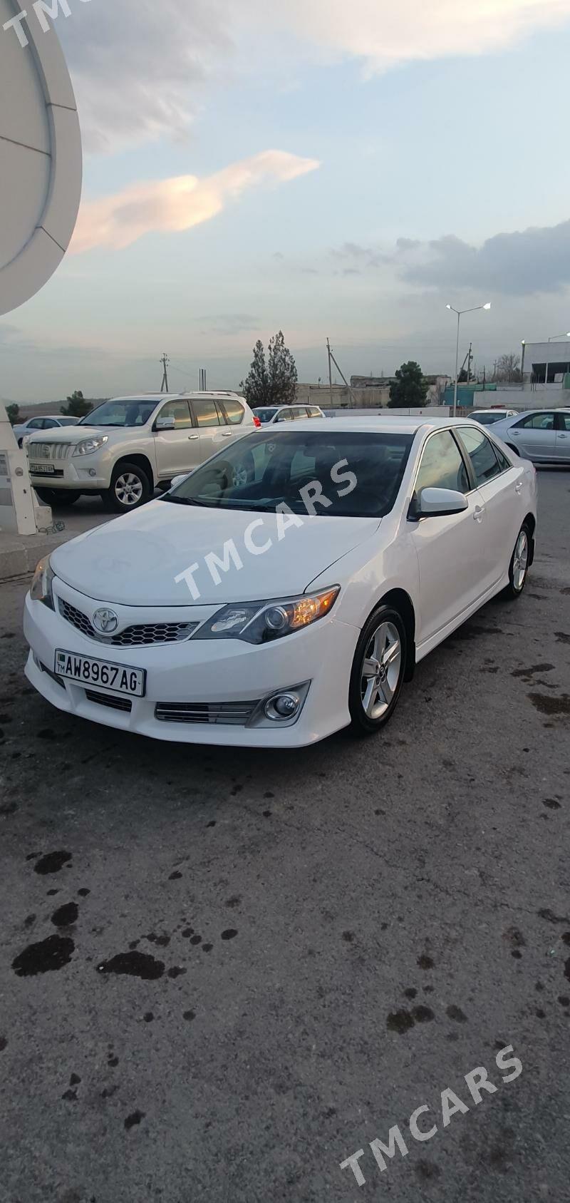 Toyota Camry 2013 - 210 000 TMT - 6 мкр - img 2