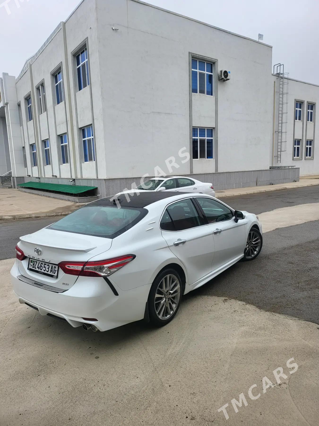 Toyota Camry 2020 - 400 000 TMT - Ашхабад - img 3