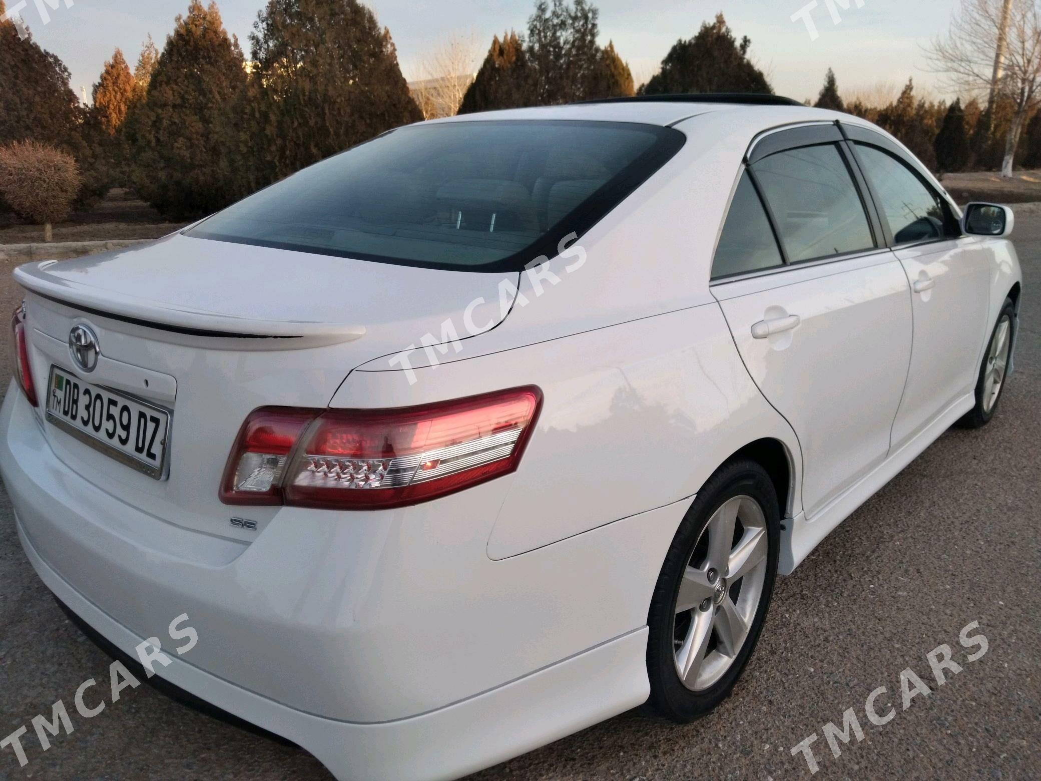 Toyota Camry 2011 - 170 000 TMT - Дашогуз - img 5