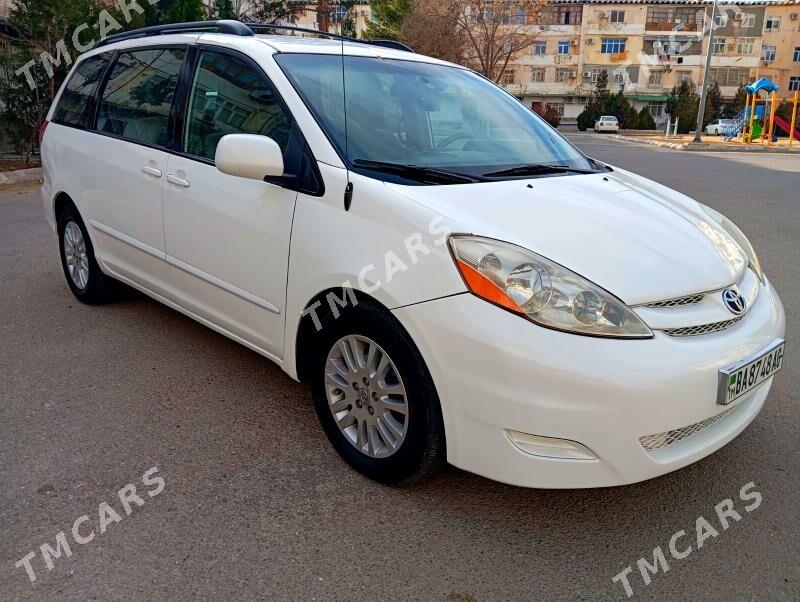 Toyota Sienna 2009 - 220 000 TMT - Aşgabat - img 2