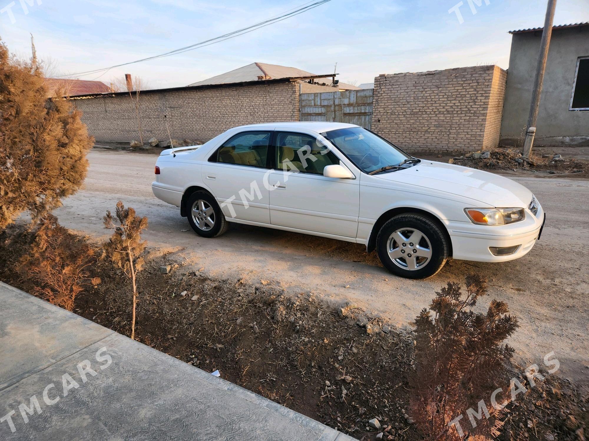 Toyota Camry 2000 - 130 000 TMT - Кёнеургенч - img 4