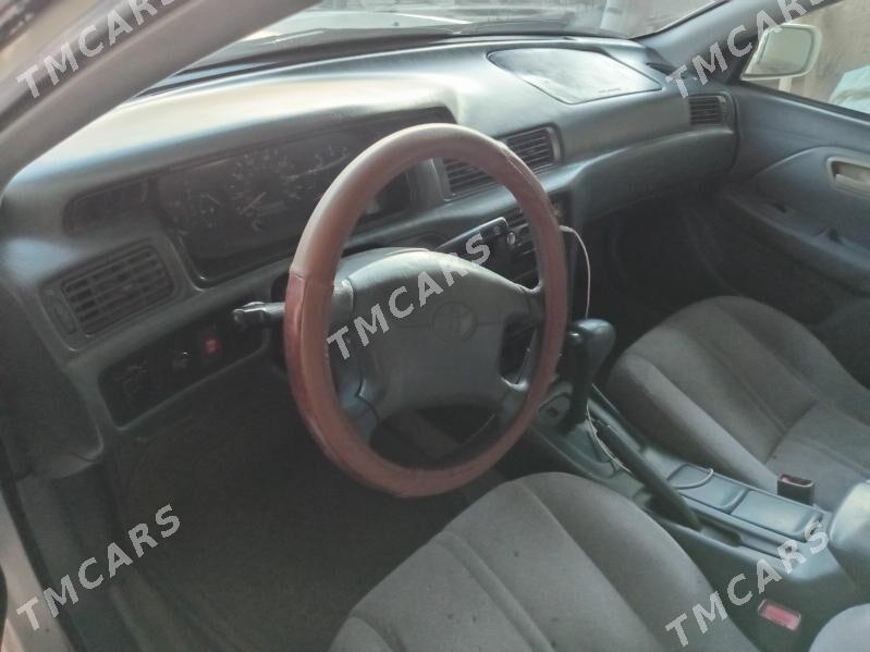 Toyota Camry 1999 - 90 000 TMT - Халач - img 5