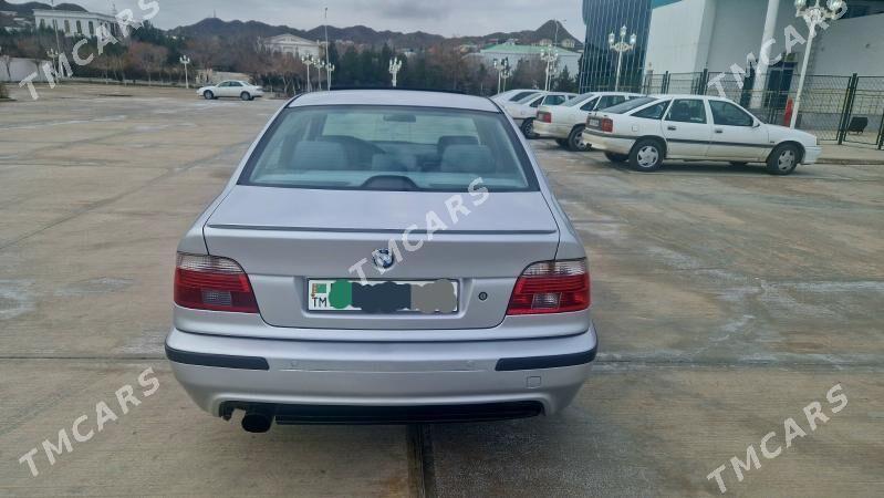 BMW E39 2002 - 125 000 TMT - Türkmenbaşy - img 2