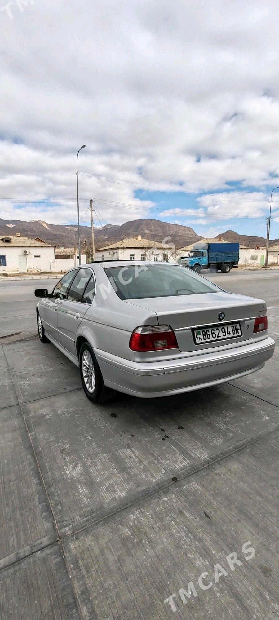 BMW E39 2001 - 126 000 TMT - Balkanabat - img 3