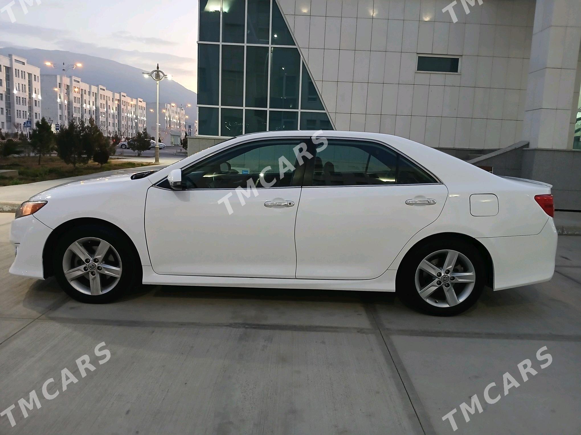 Toyota Camry 2014 - 189 000 TMT - Aşgabat - img 3