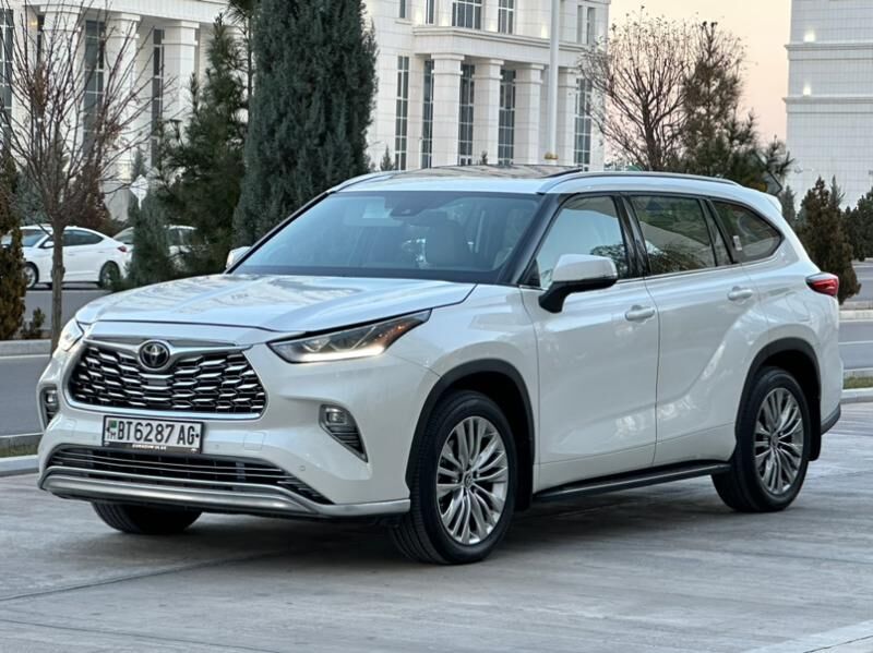 Toyota Highlander 2021 - 707 000 TMT - Ашхабад - img 2