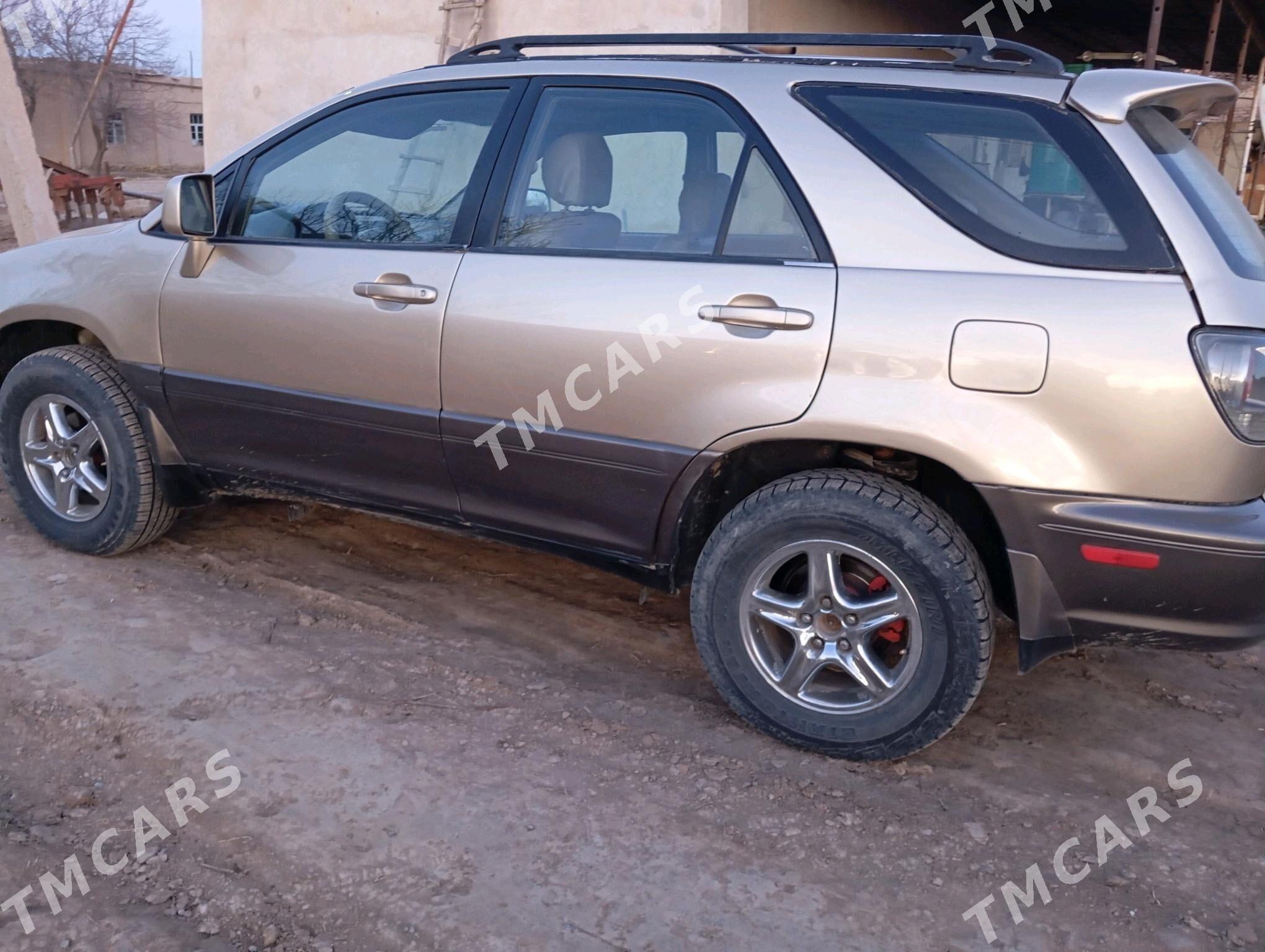 Lexus RX 300 1999 - 130 000 TMT - Халач - img 2