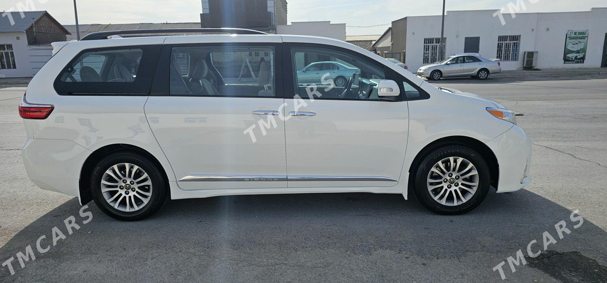 Toyota Sienna 2018 - 340 000 TMT - Balkanabat - img 5