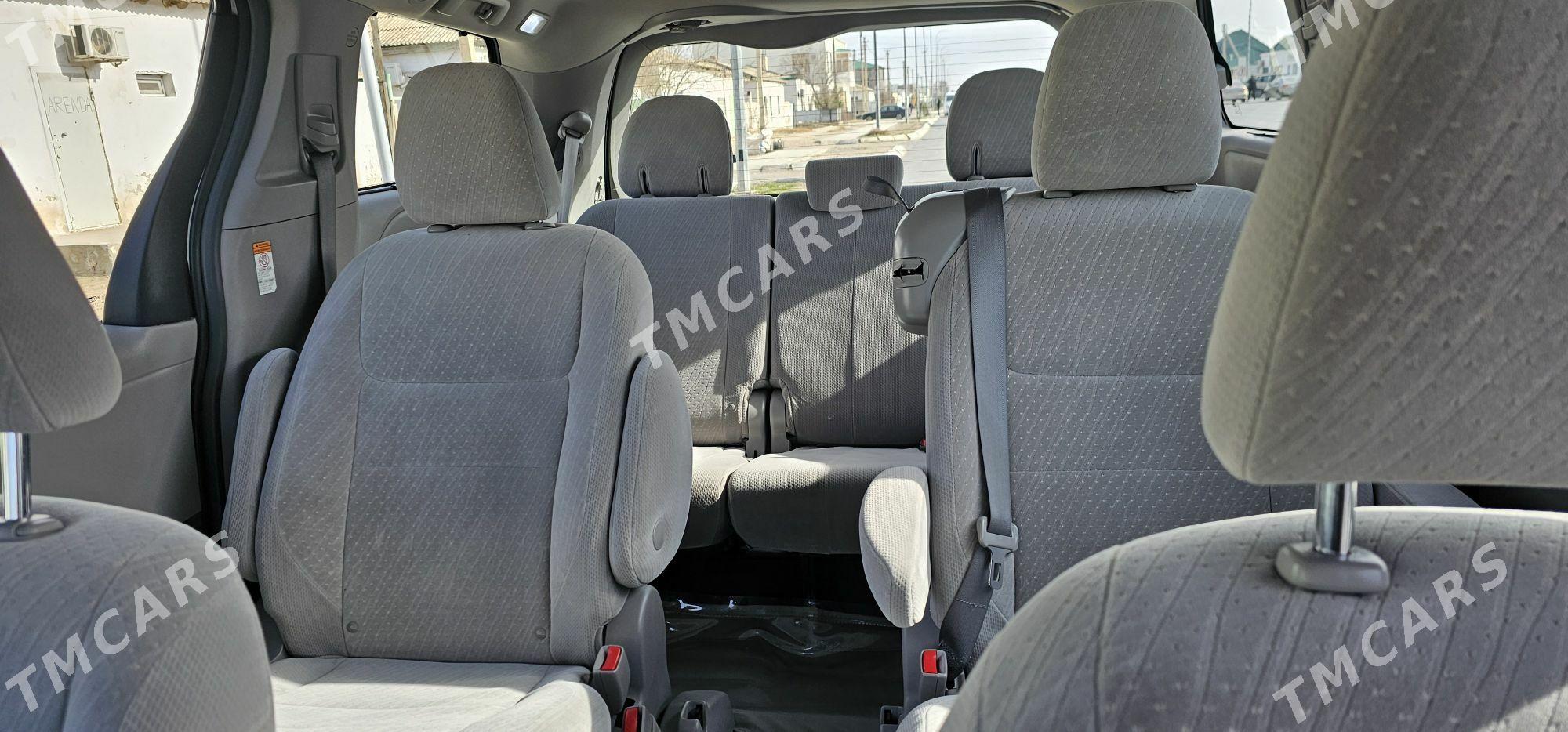 Toyota Sienna 2018 - 340 000 TMT - Balkanabat - img 8