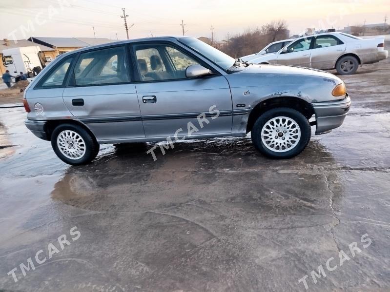 Opel Astra 1993 - 34 000 TMT - Керки - img 3