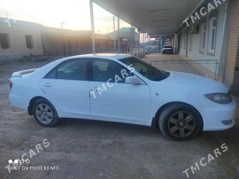 Toyota Camry 2004 - 150 000 TMT - Çärjew - img 2