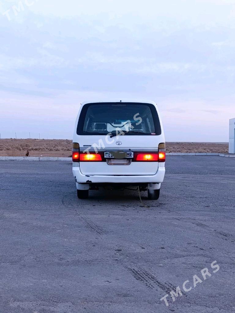 Toyota Hiace 2002 - 100 000 TMT - Сакарчага - img 2