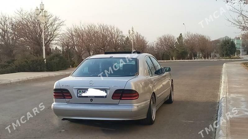 Mercedes-Benz E320 1999 - 112 000 TMT - Türkmenbaşy - img 3