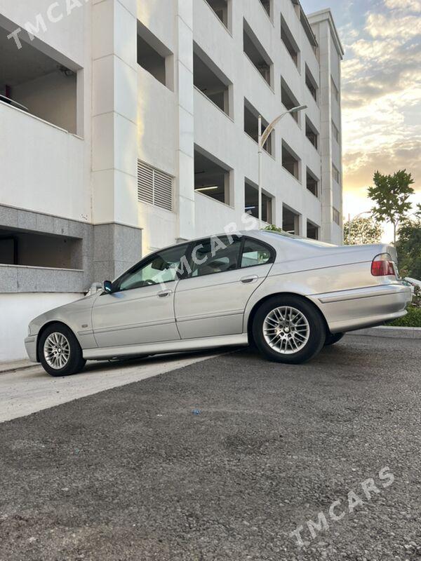 BMW E39 2002 - 95 000 TMT - Aşgabat - img 2