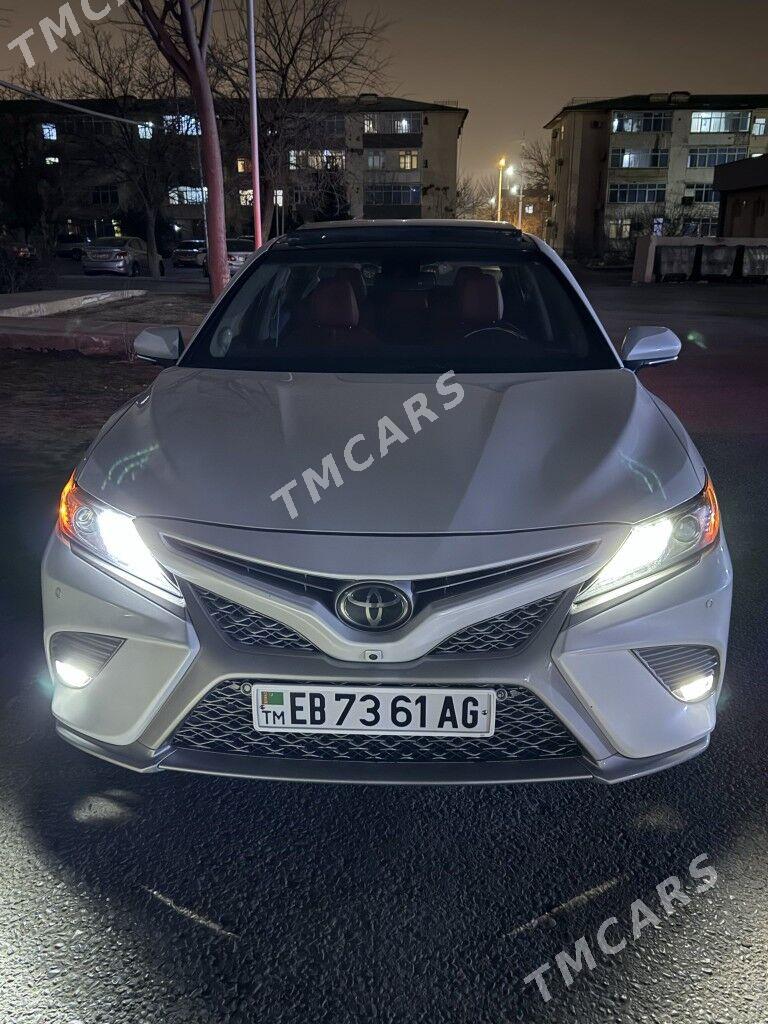 Toyota Camry 2018 - 450 000 TMT - Ашхабад - img 3