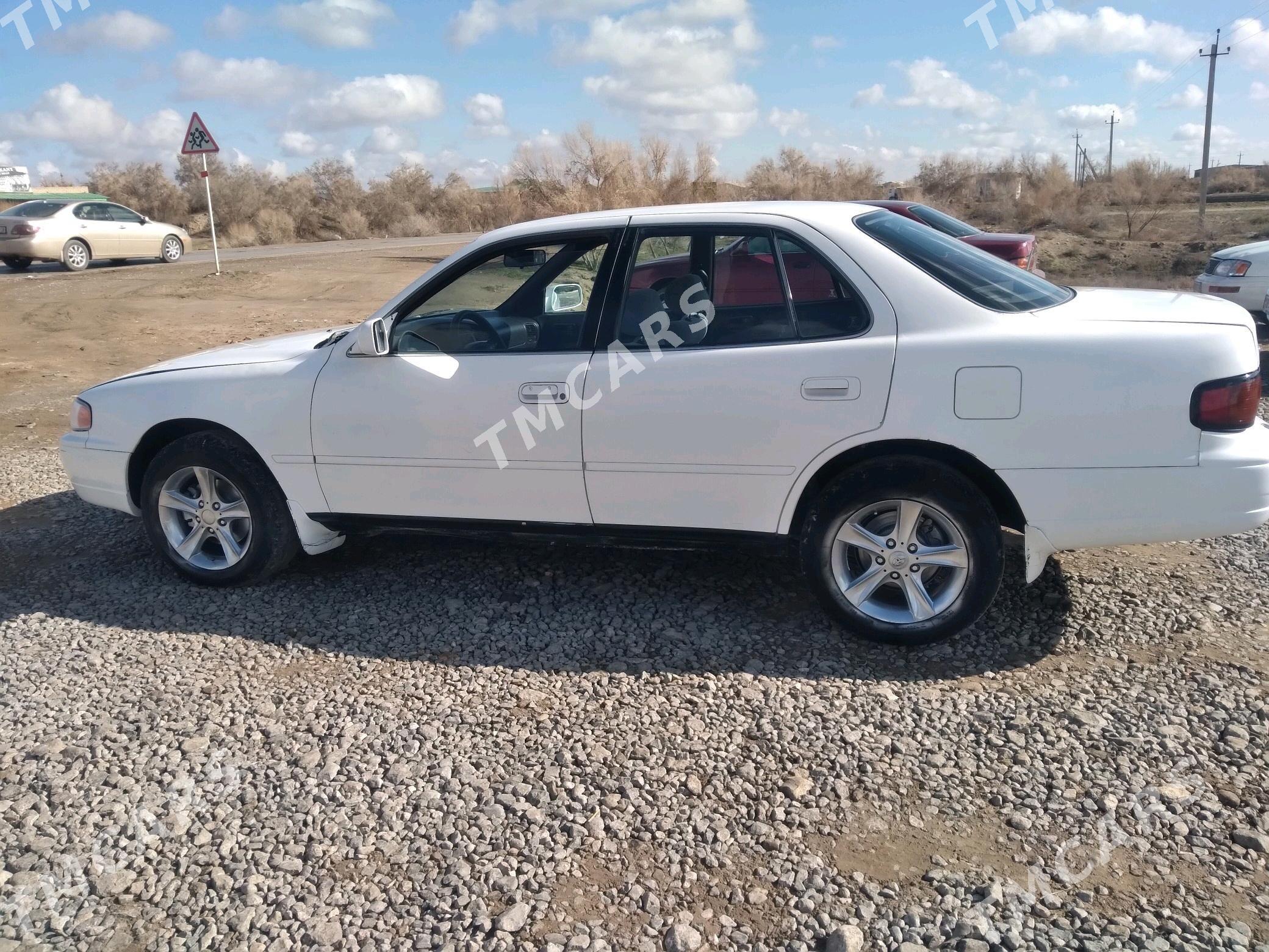 Toyota Camry 1996 - 74 000 TMT - Halaç - img 5