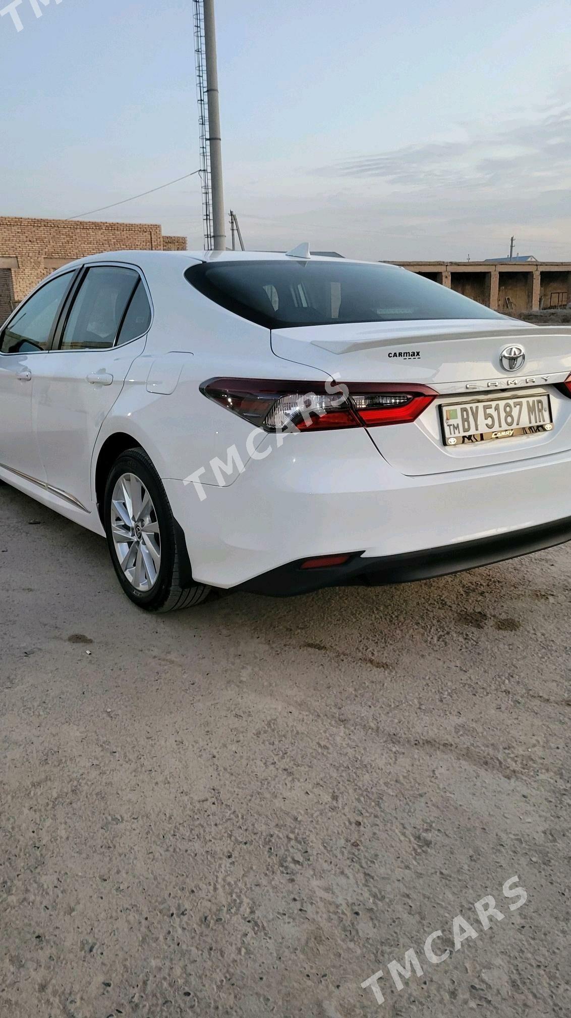 Toyota Camry 2021 - 300 000 TMT - Мары - img 5