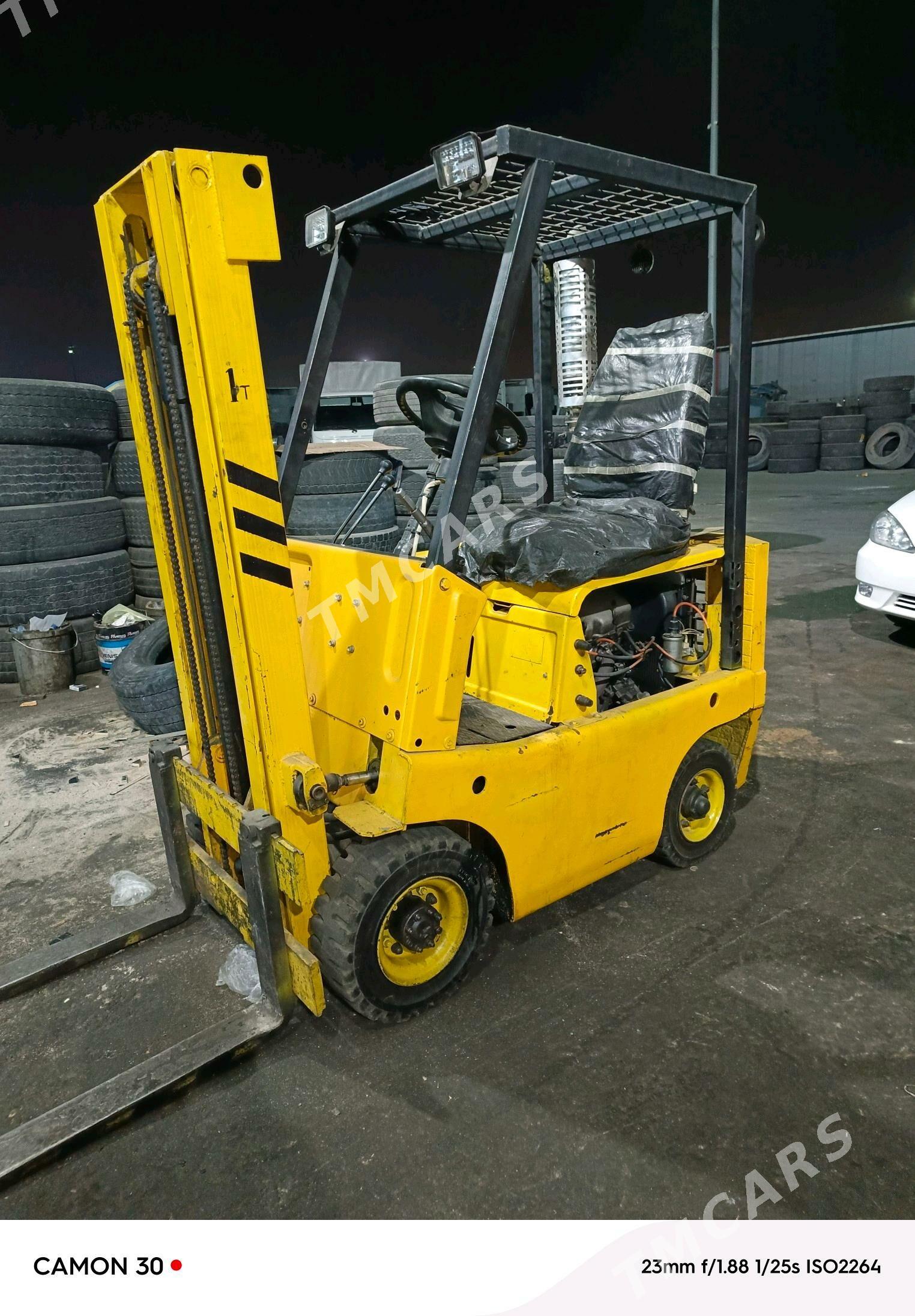 Kara Forklift 2024 - 30 000 TMT - Арзув - img 5