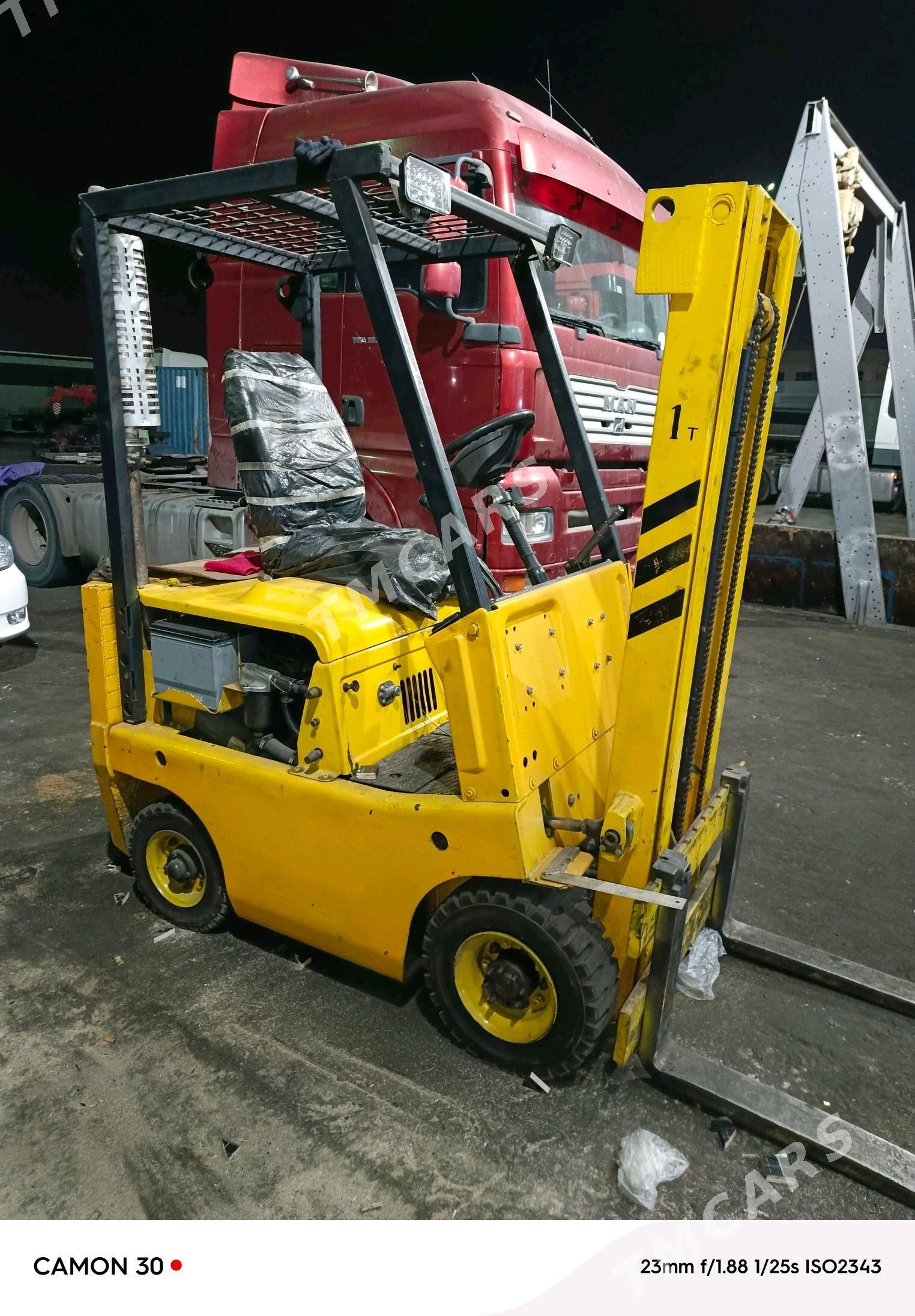 Kara Forklift 2024 - 30 000 TMT - Арзув - img 6