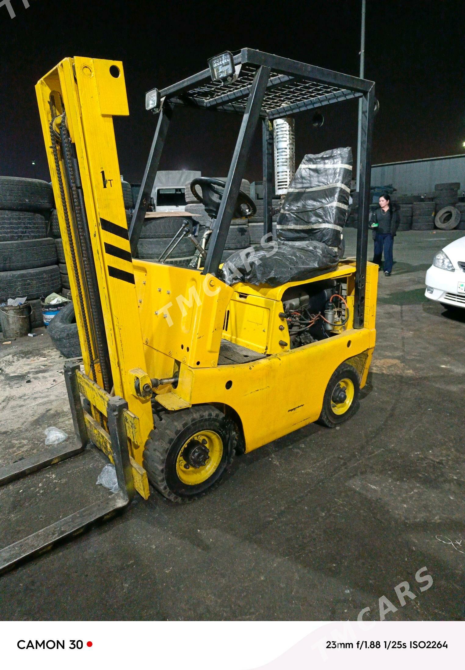 Kara Forklift 2024 - 30 000 TMT - Арзув - img 4