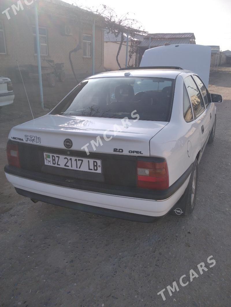 Opel Vectra 1991 - 36 000 TMT - Фарап - img 5