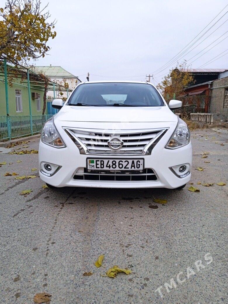 Nissan Versa 2018 - 131 000 TMT - Ашхабад - img 3