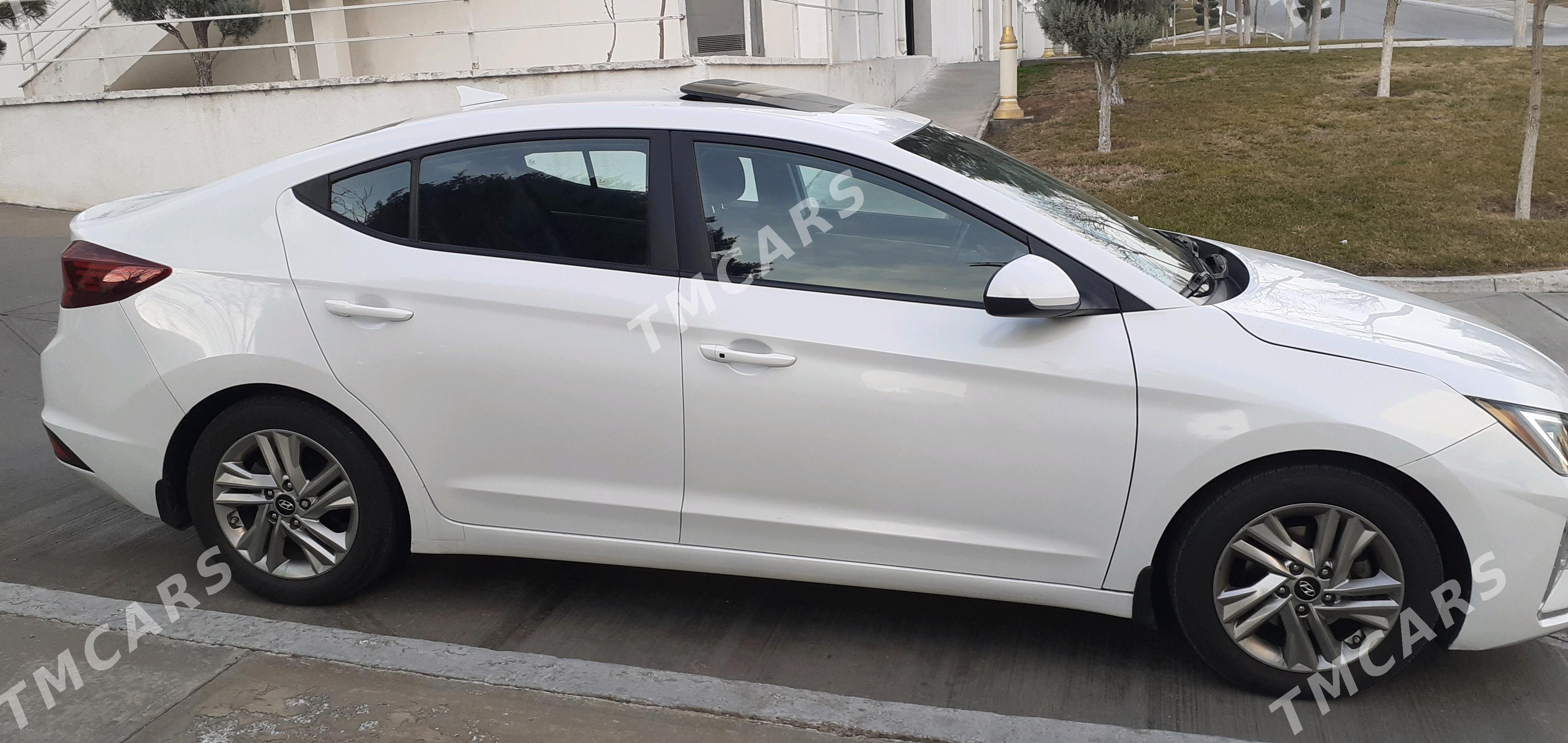 Hyundai Elantra 2019 - 225 000 TMT - Podwoýski köç. (Bitarap Türkmenistan şaýoly) - img 3