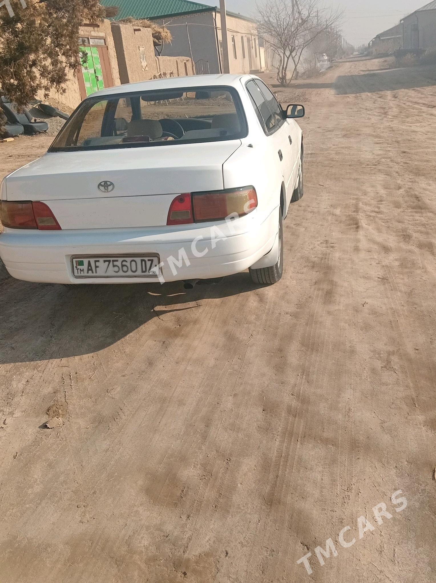 Toyota Camry 1994 - 63 000 TMT - Daşoguz - img 3