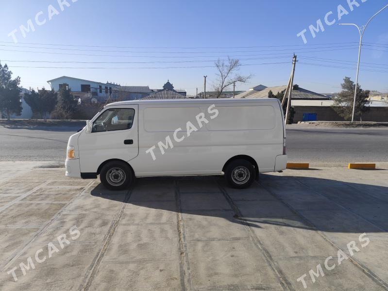 Nissan Urvan 2007 - 125 000 TMT - Mary - img 4