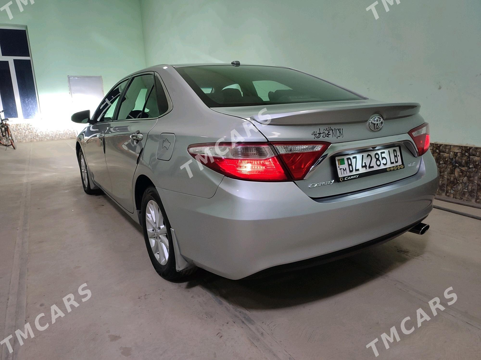 Toyota Camry 2017 - 245 000 TMT - Чарджоу - img 3