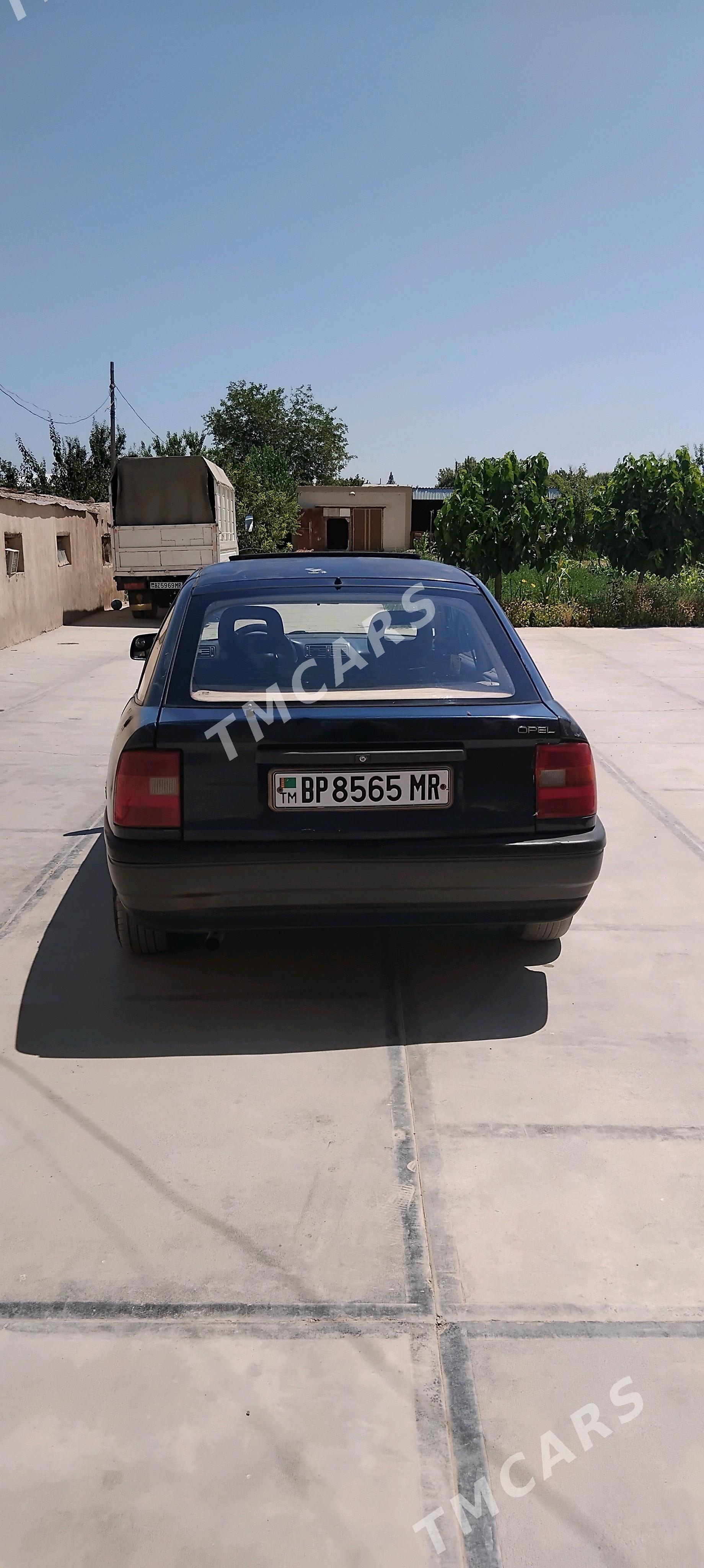 Opel Vectra 1991 - 25 000 TMT - Wekilbazar - img 4