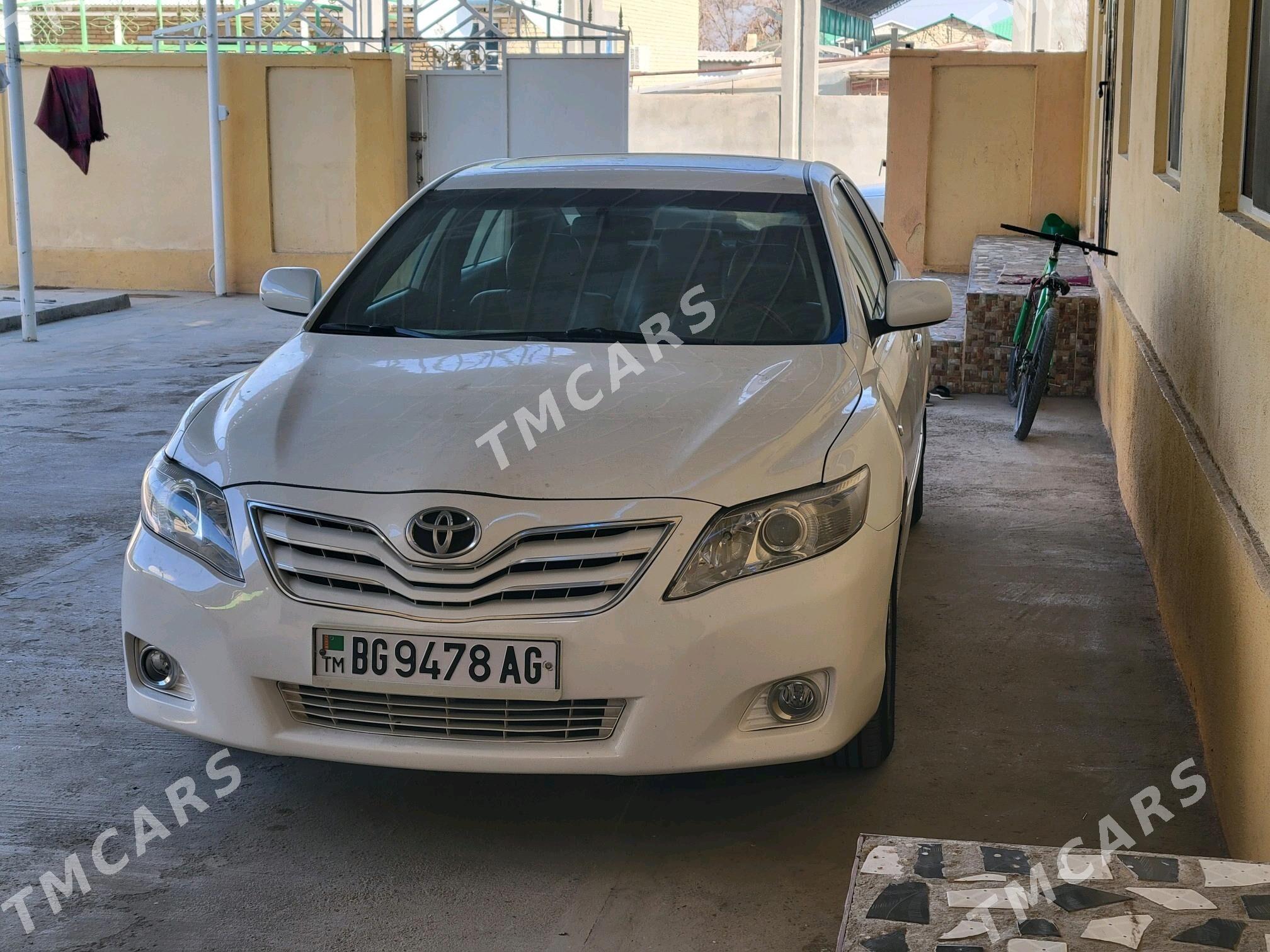 Toyota Camry 2010 - 169 000 TMT - Aşgabat - img 3