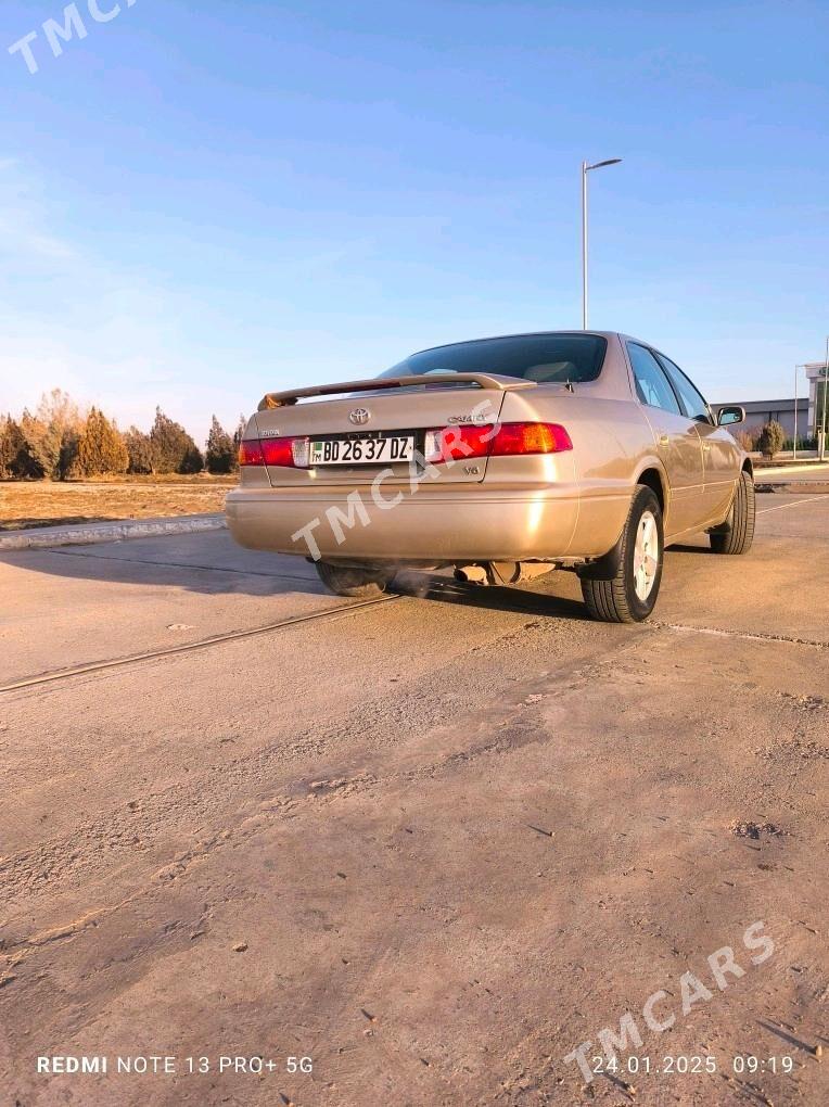 Toyota Camry 2001 - 140 000 TMT - Кёнеургенч - img 3