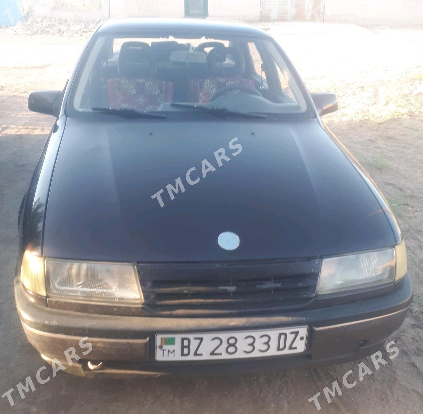 Opel Vectra 1990 - 33 000 TMT - Гороглы (Тагта) - img 3