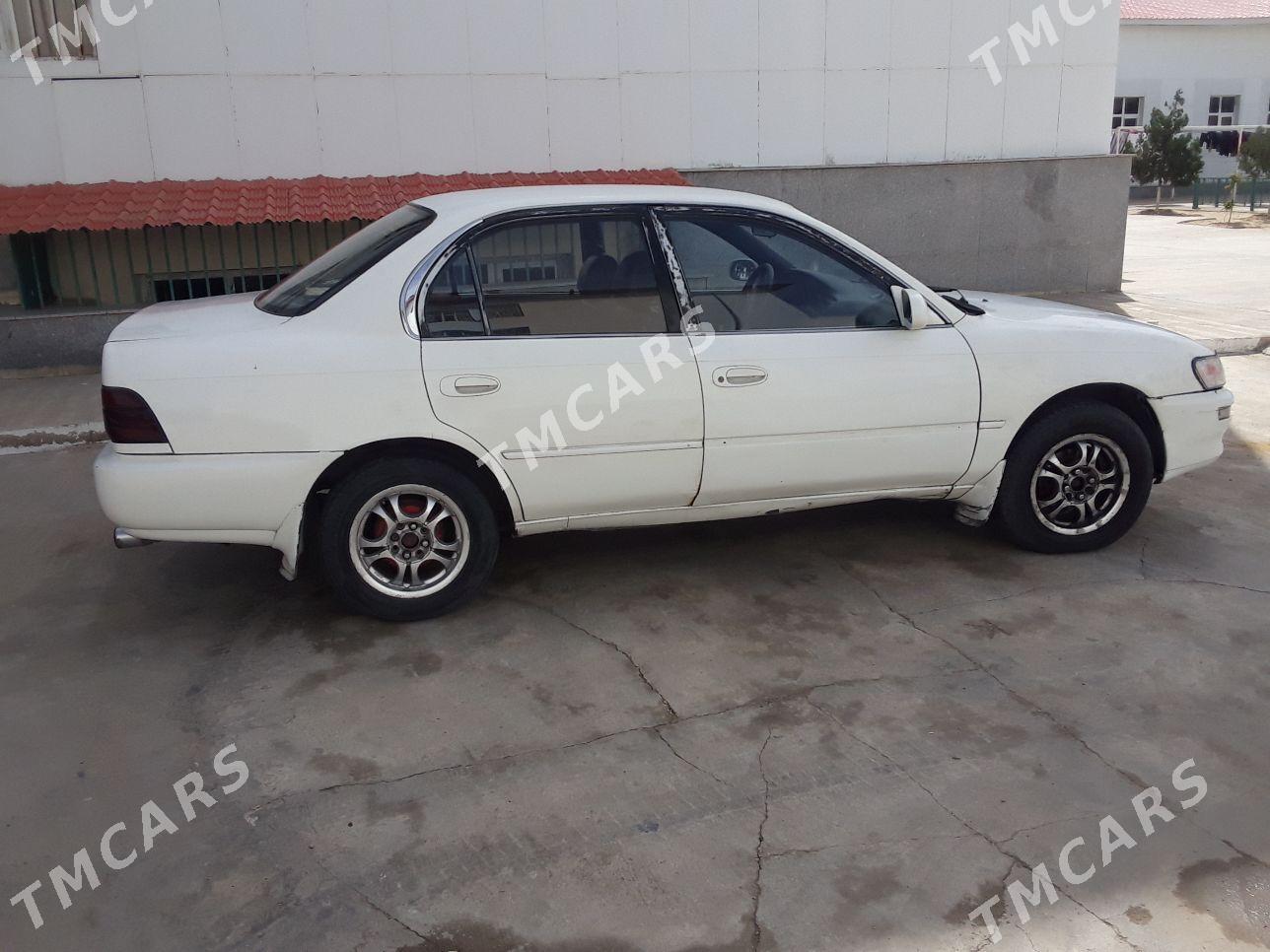 Toyota Corolla 1993 - 35 000 TMT - Балканабат - img 3