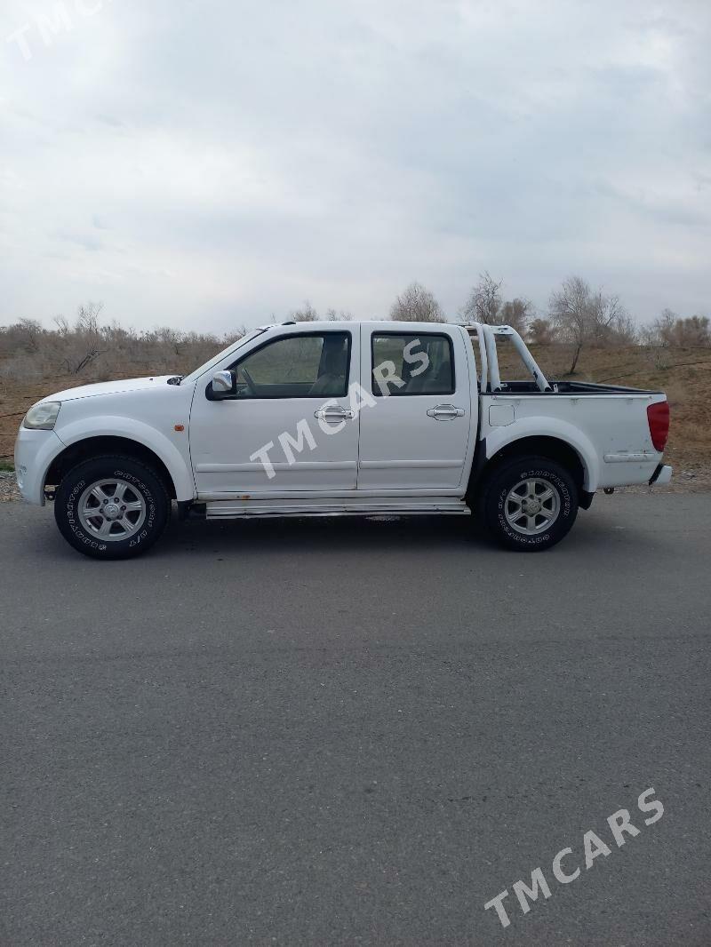 Toyota Hilux 2013 - 100 000 TMT - Aşgabat - img 4