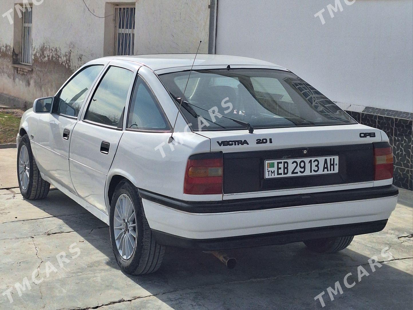 Opel Vectra 1992 - 25 000 TMT - Tejen - img 3