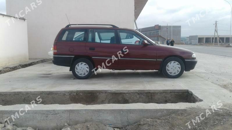 Opel Astra 1993 - 27 000 TMT - Мары - img 2