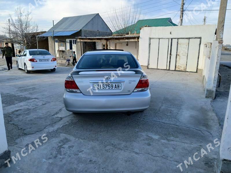 Toyota Camry 2005 - 180 000 TMT - Gökdepe - img 2