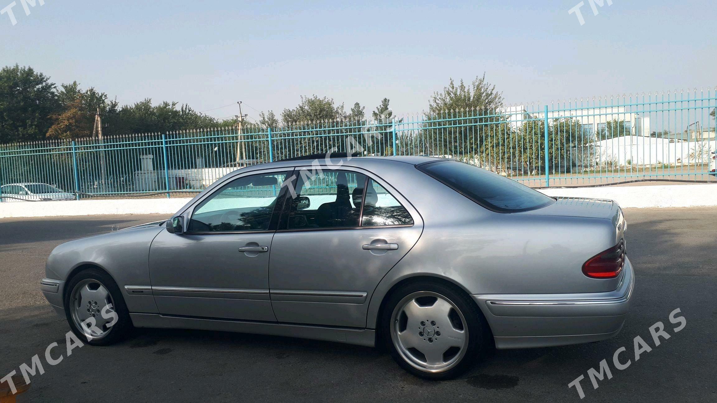 Mercedes-Benz E320 2001 - 145 000 TMT - Aşgabat - img 3