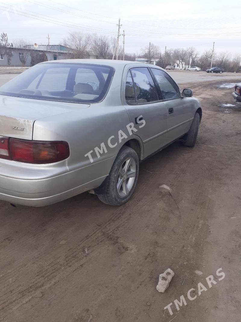 Toyota Camry 1995 - 70 000 TMT - Köneürgenç - img 4