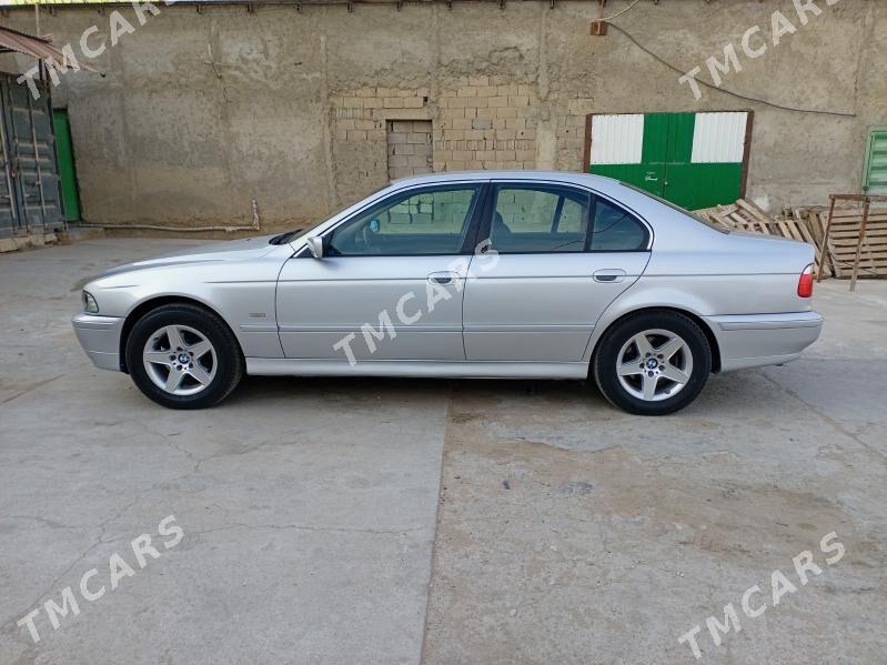 BMW E39 2000 - 120 000 TMT - Хазар - img 5