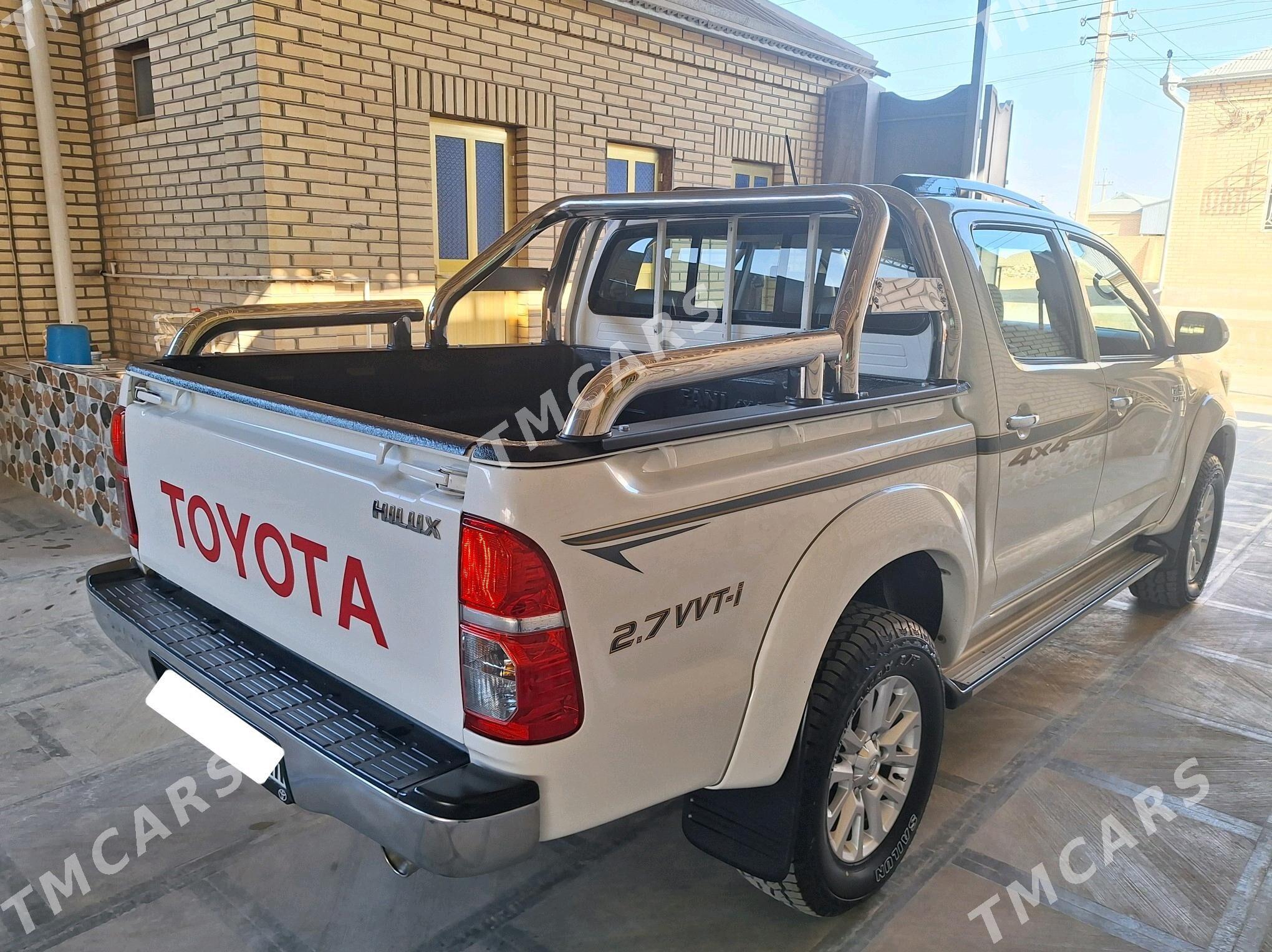 Toyota Hilux 2015 - 420 000 TMT - Mary - img 3