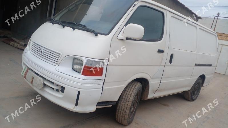 Toyota Hiace 2004 - 90 000 TMT - Теджен - img 3