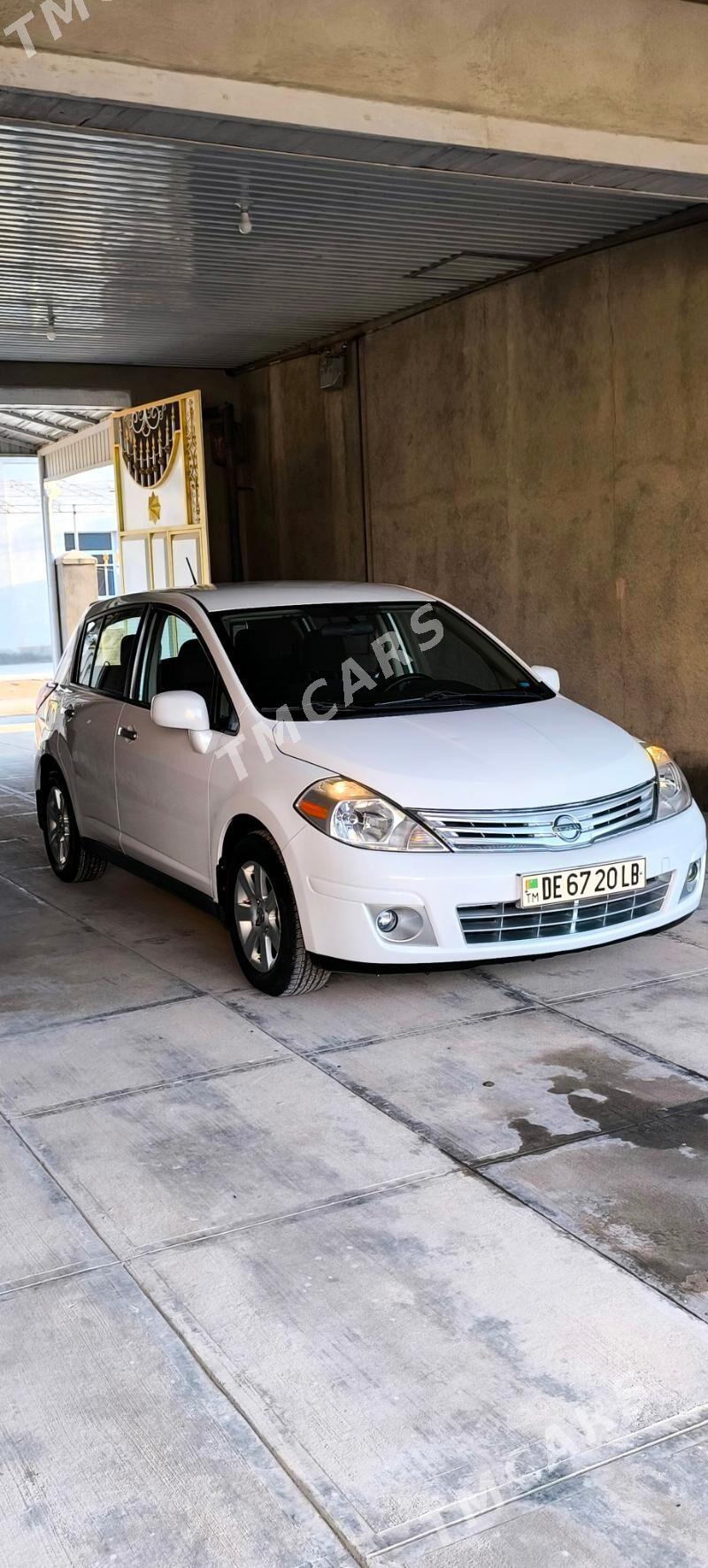 Nissan Versa 2010 - 115 000 TMT - Халач - img 2