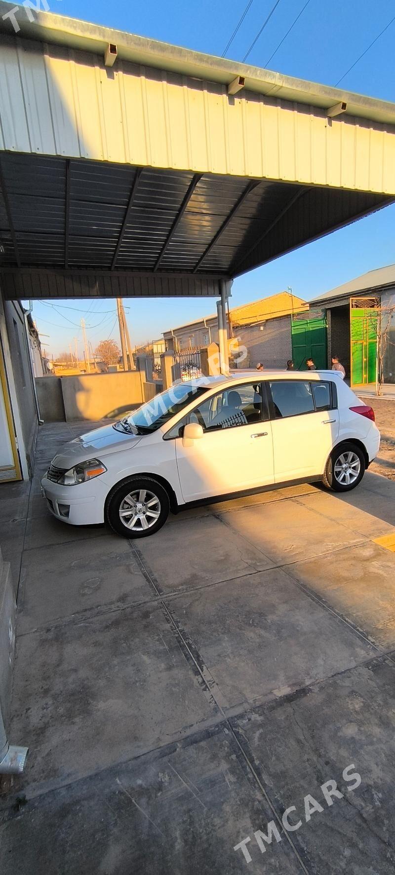 Nissan Versa 2010 - 115 000 TMT - Халач - img 4