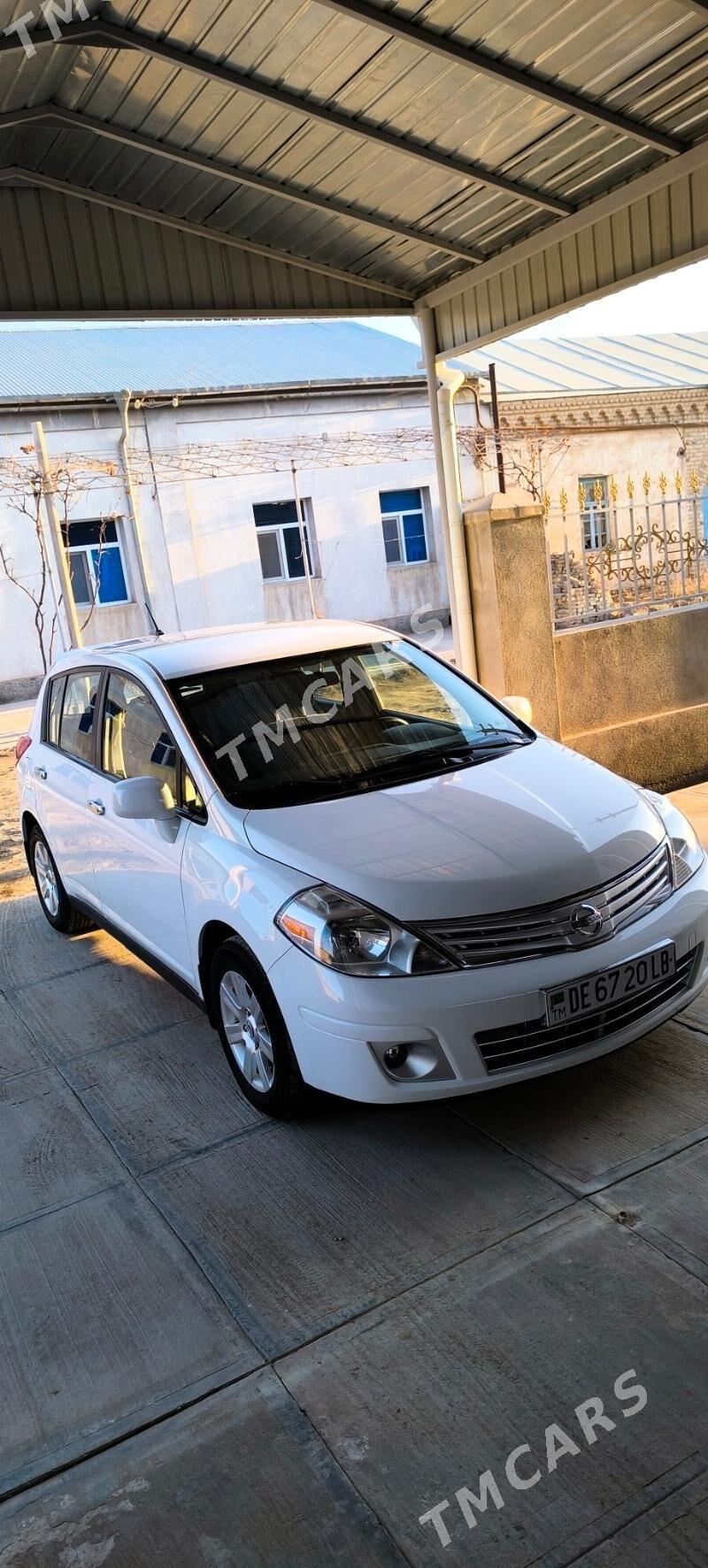 Nissan Versa 2010 - 115 000 TMT - Халач - img 6