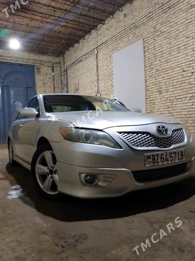 Toyota Camry 2009 - 165 000 TMT - Фарап - img 2