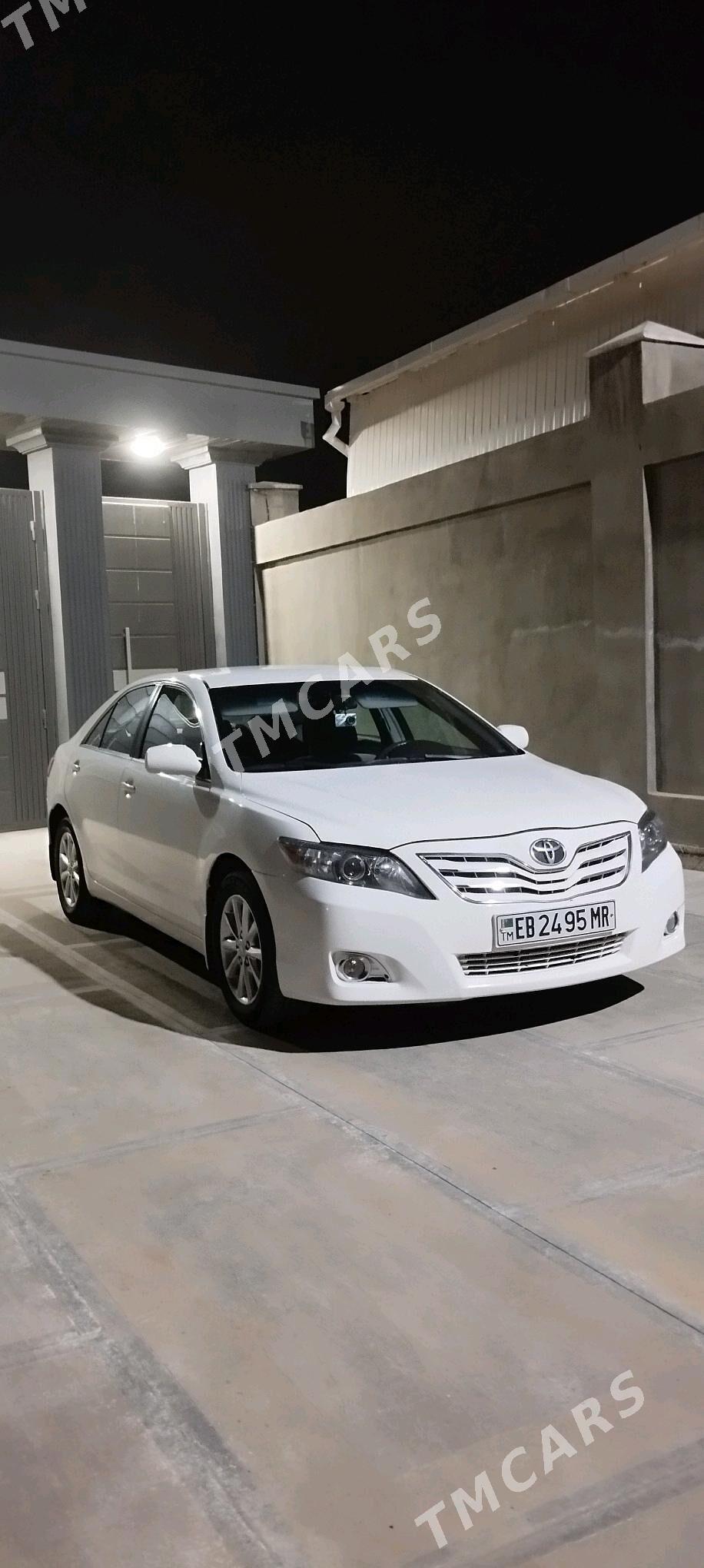 Toyota Camry 2010 - 180 000 TMT - Мары - img 3